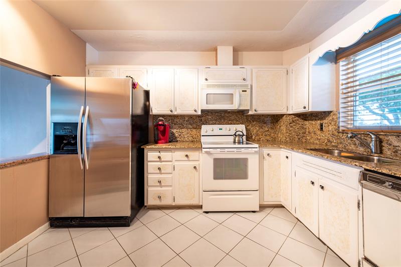 Image 27 of 29 For 3333 36th St 6