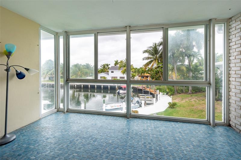 Image 3 of 29 For 3333 36th St 6