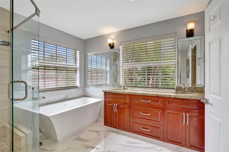 Image 15 of 25 For 2355 138th Dr