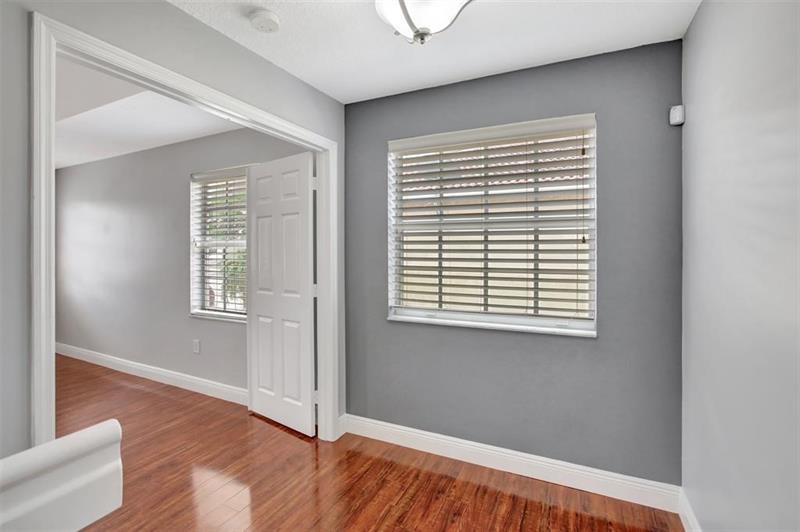 Image 16 of 25 For 2355 138th Dr