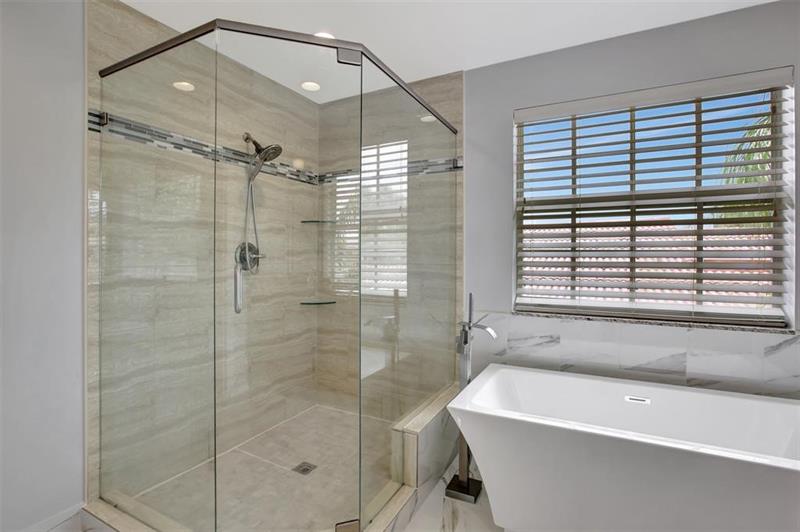 Image 17 of 25 For 2355 138th Dr