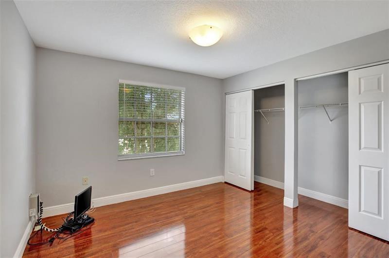 Image 19 of 25 For 2355 138th Dr