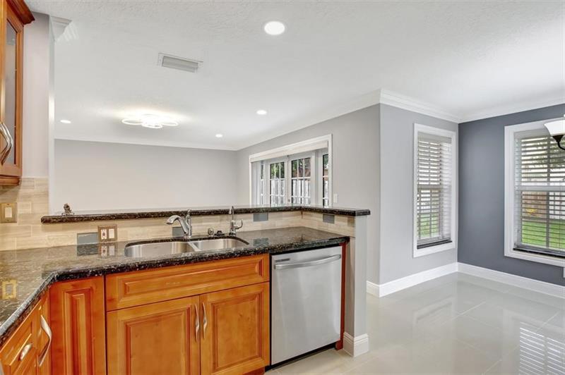 Image 9 of 25 For 2355 138th Dr