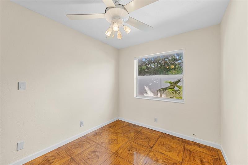 Image 15 of 19 For 758 13th Ct  7