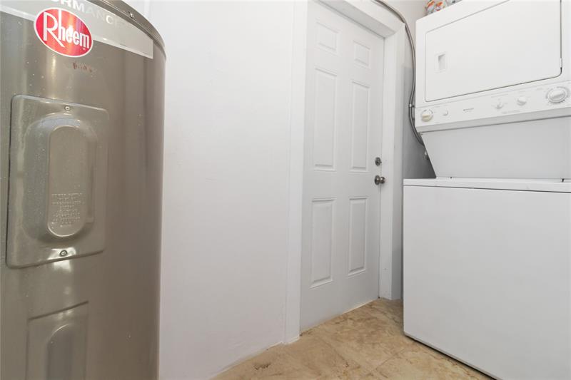 Image 24 of 30 For 500 61st Ct  