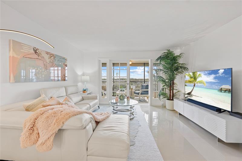 Image 5 of 27 For 2202 Cypress Bend Dr  606