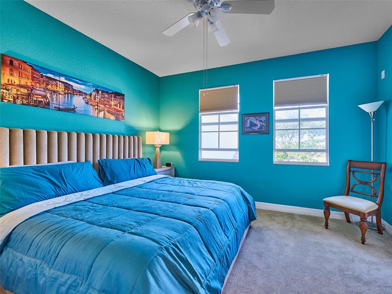 Image 17 of 35 For 917 18th Ave  N-a