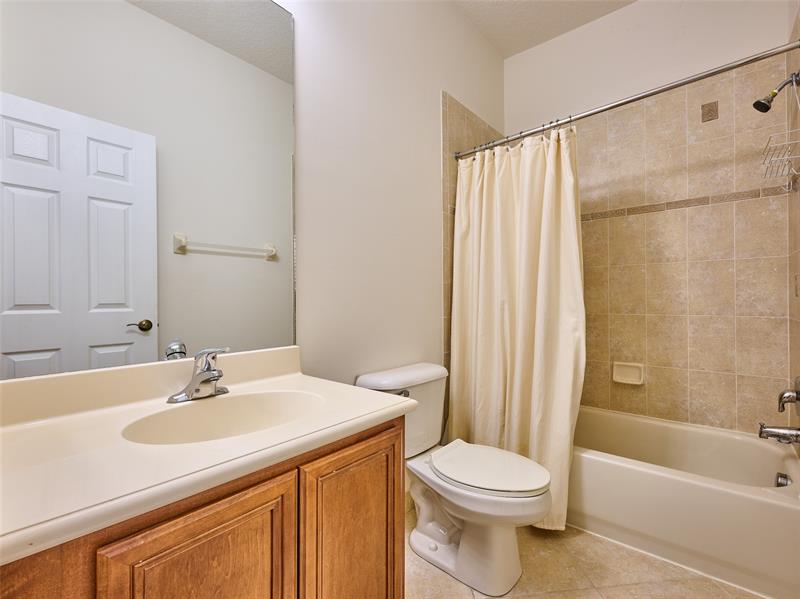 Image 26 of 35 For 917 18th Ave  N-a