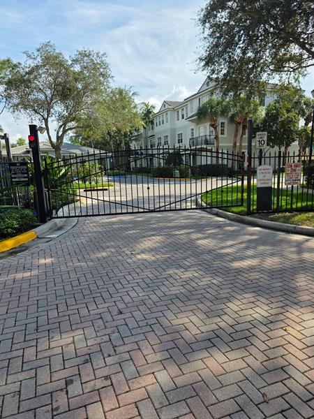 Image 35 of 35 For 917 18th Ave  N-a