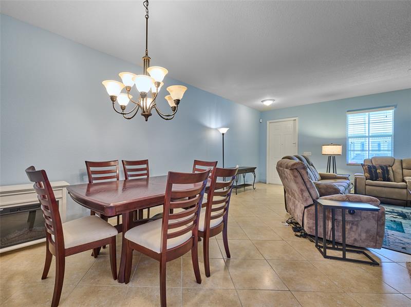 Image 7 of 35 For 917 18th Ave  N-a