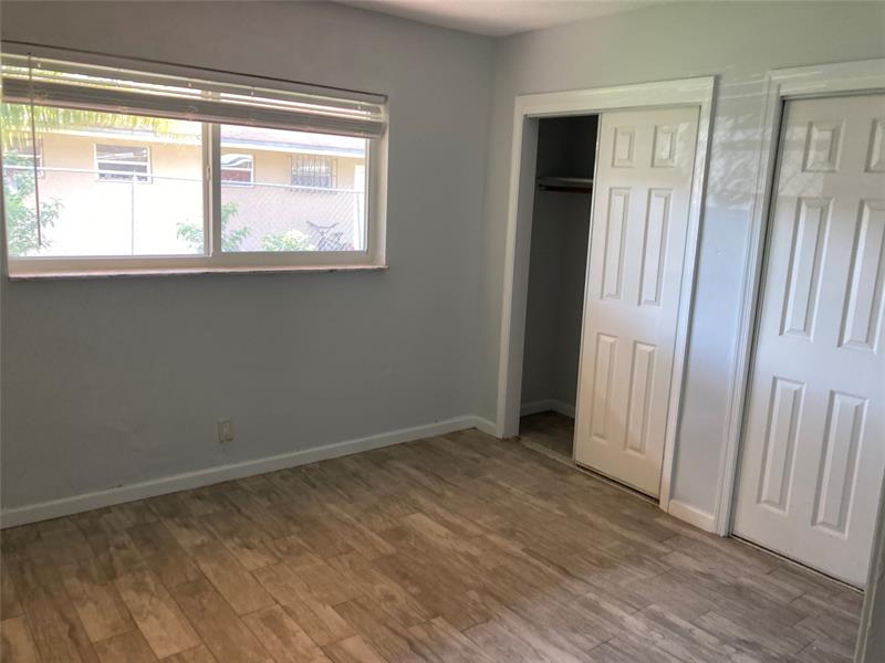 Image 10 of 16 For 1025 5th Ave  1