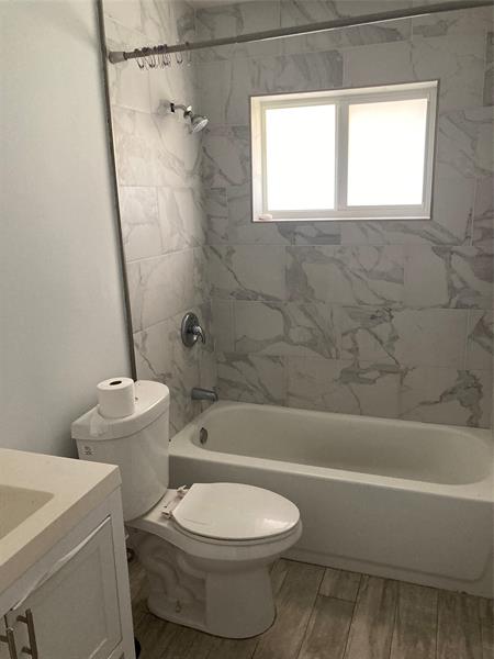 Image 5 of 16 For 1025 5th Ave  1