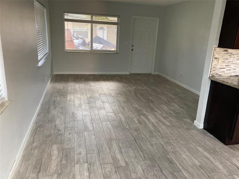 Image 7 of 16 For 1025 5th Ave  1