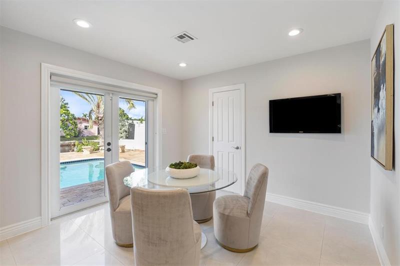 Image 15 of 46 For 5841 14th Terrace