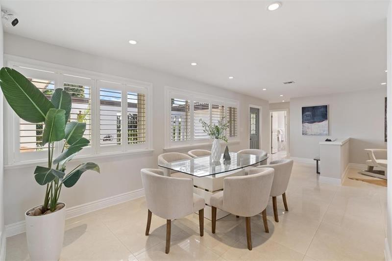 Image 18 of 46 For 5841 14th Terrace