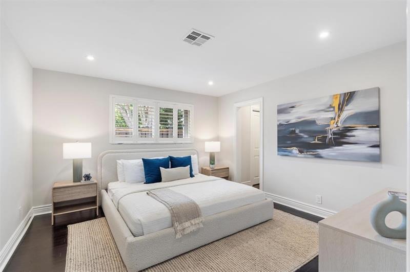 Image 21 of 46 For 5841 14th Terrace