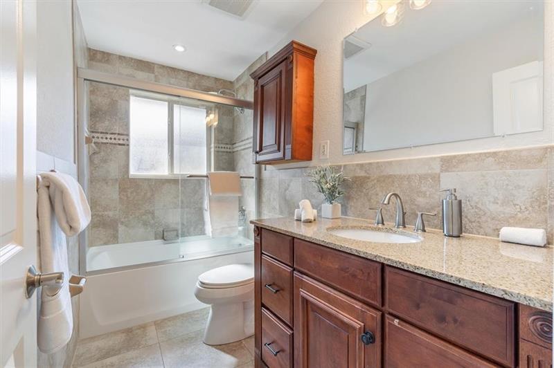 Image 26 of 46 For 5841 14th Terrace