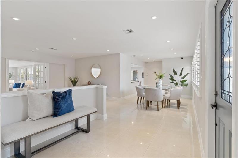 Image 6 of 46 For 5841 14th Terrace