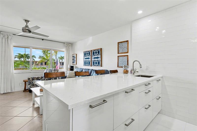 Image 12 of 53 For 901 11th Ave 16h