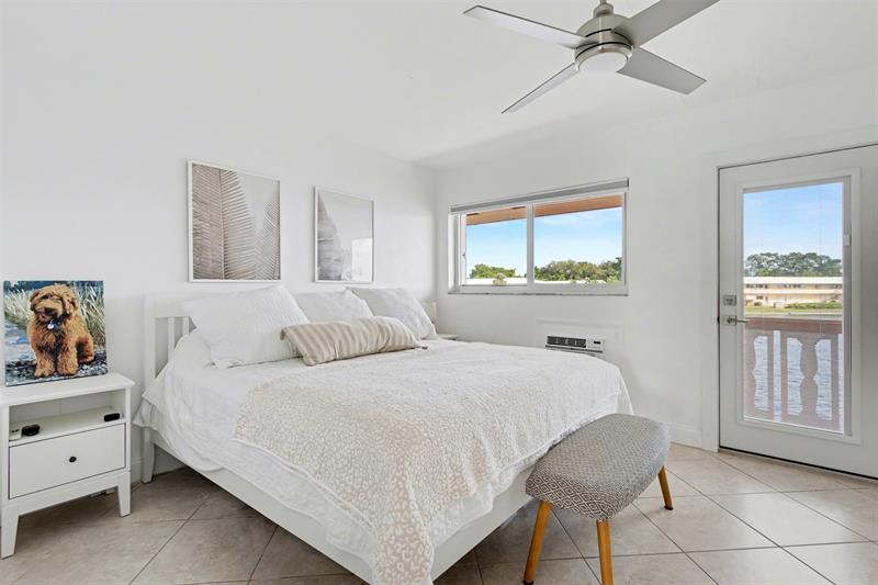 Image 26 of 53 For 901 11th Ave 16h