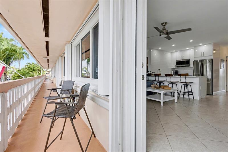 Image 3 of 53 For 901 11th Ave 16h