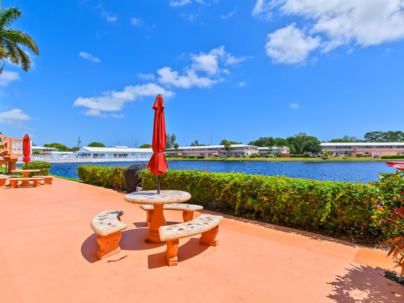 Image 33 of 53 For 901 11th Ave 16h