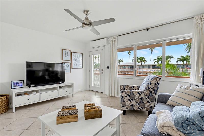 Image 8 of 53 For 901 11th Ave 16h