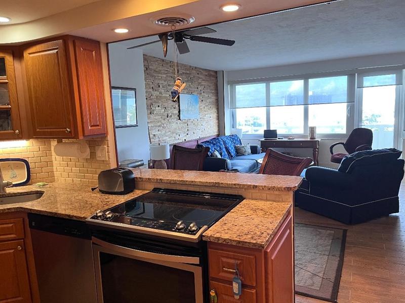 Image 11 of 35 For 3200 36th St  703