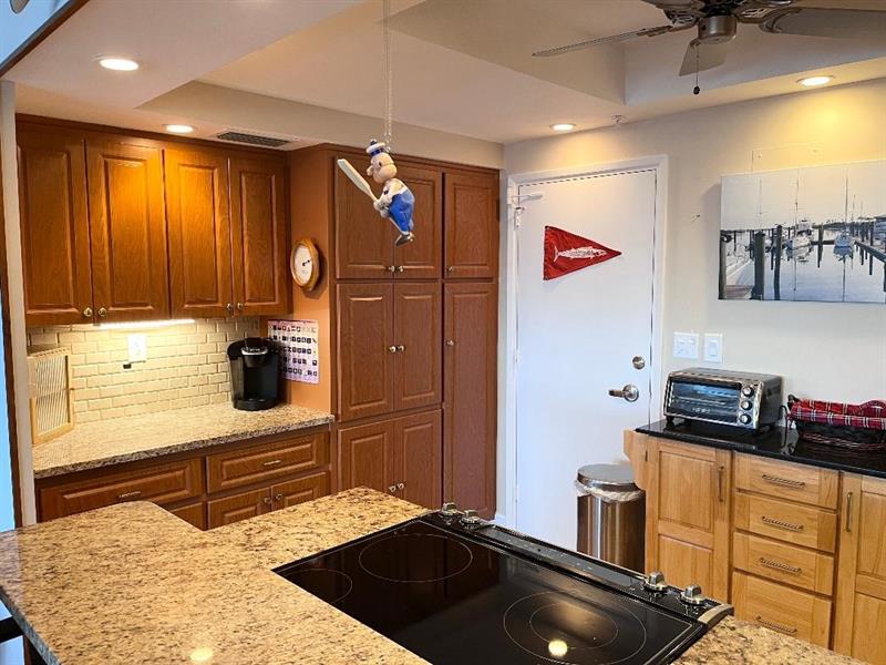 Image 12 of 35 For 3200 36th St  703