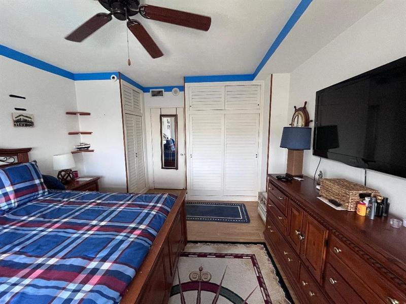 Image 18 of 35 For 3200 36th St  703