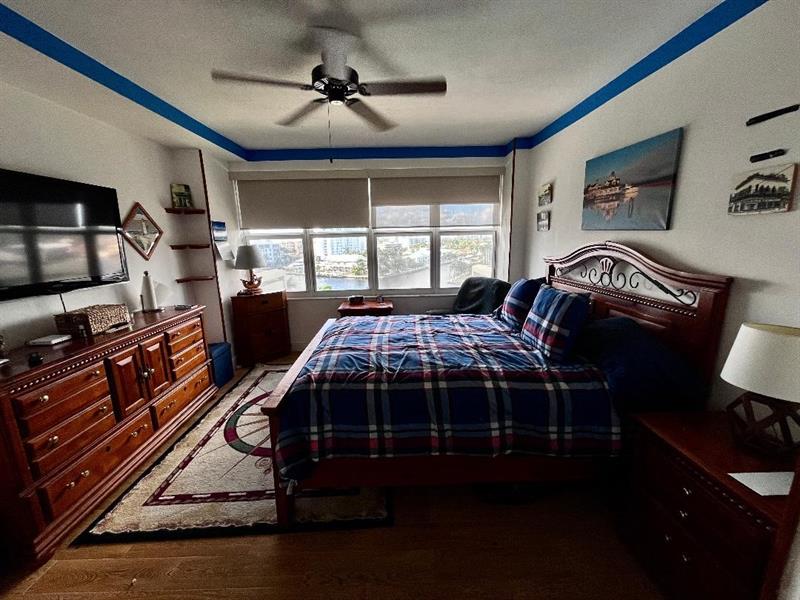 Image 19 of 35 For 3200 36th St  703