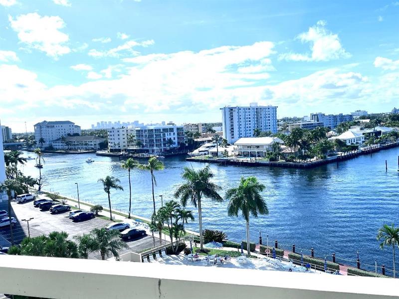 Image 4 of 35 For 3200 36th St  703