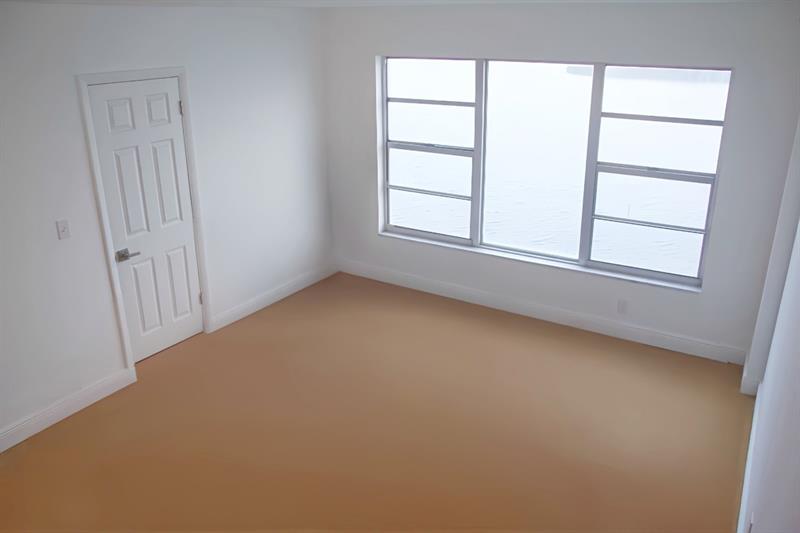 Image 12 of 12 For 11111 Biscayne Blvd  1901