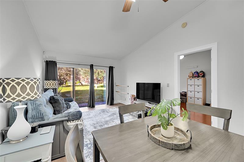 Image 14 of 19 For 2351 37th Ave