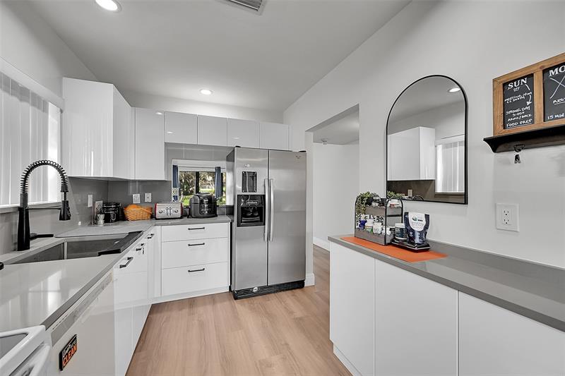 Image 17 of 19 For 2351 37th Ave