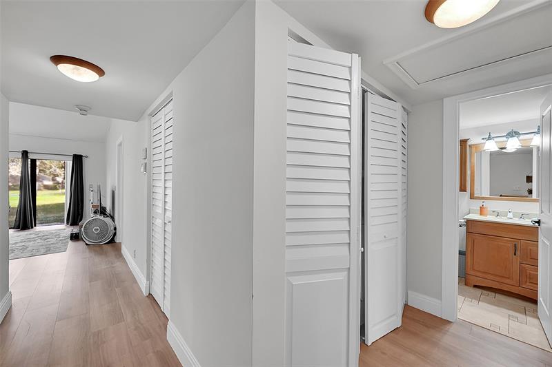 Image 5 of 19 For 2351 37th Ave