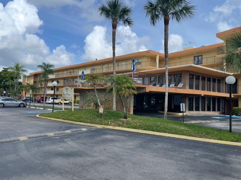 Image 2 of 7 For 9273 8th Street  117