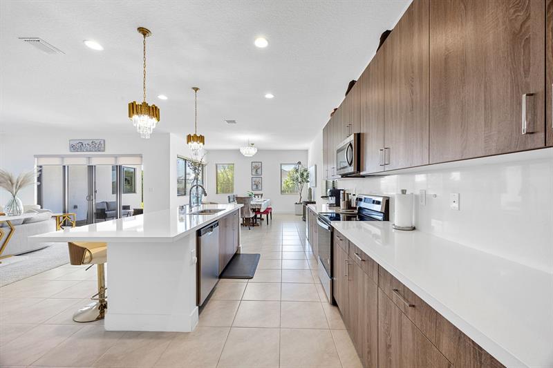 Image 16 of 49 For 5226 Nevola Ave