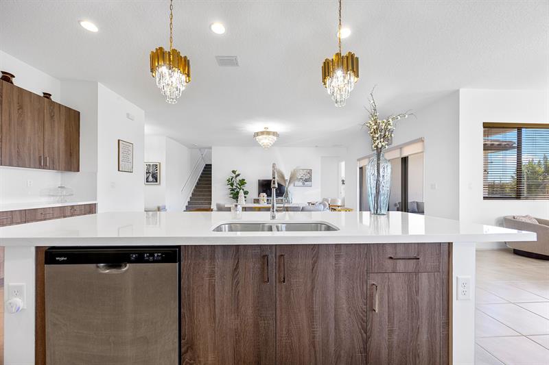 Image 17 of 49 For 5226 Nevola Ave