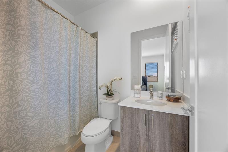 Image 34 of 49 For 5226 Nevola Ave