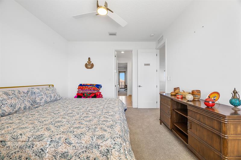 Image 37 of 49 For 5226 Nevola Ave