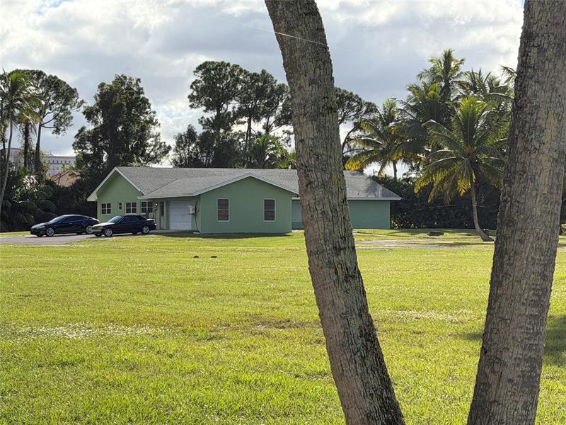 Image 10 of 19 For 4656 Lillian Ave