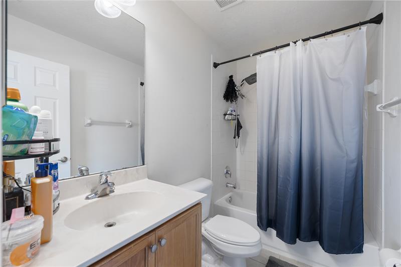 Image 25 of 33 For 5929 Manchester Way