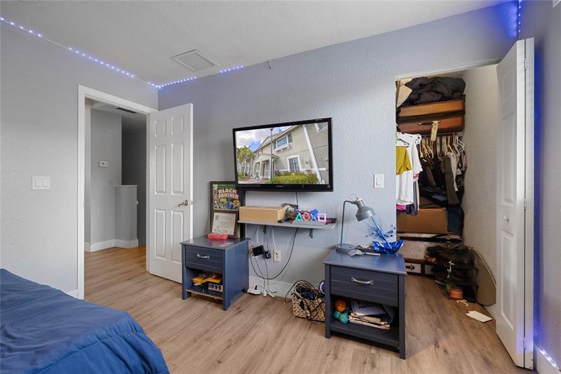 Image 27 of 33 For 5929 Manchester Way