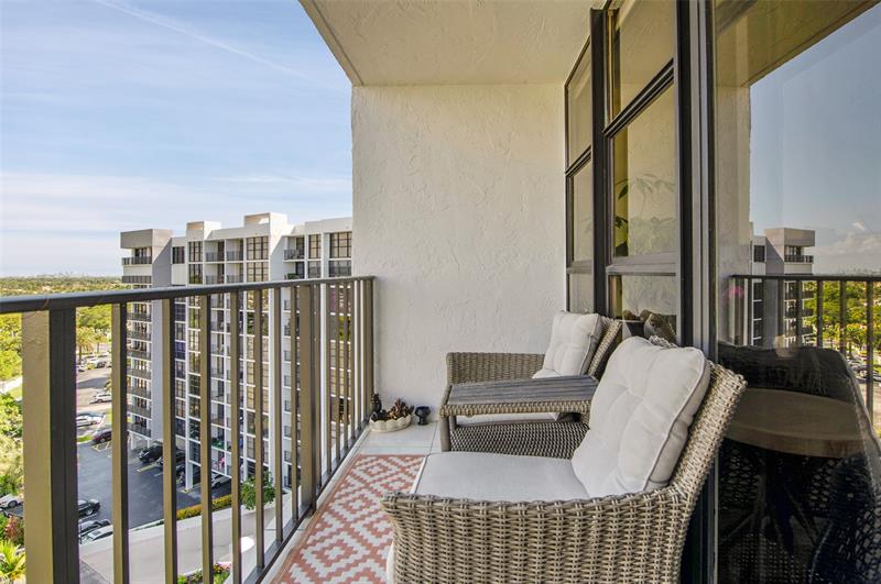 Image 32 of 42 For 600 Parkview Dr  1029