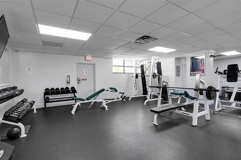 Image 41 of 42 For 600 Parkview Dr  1029