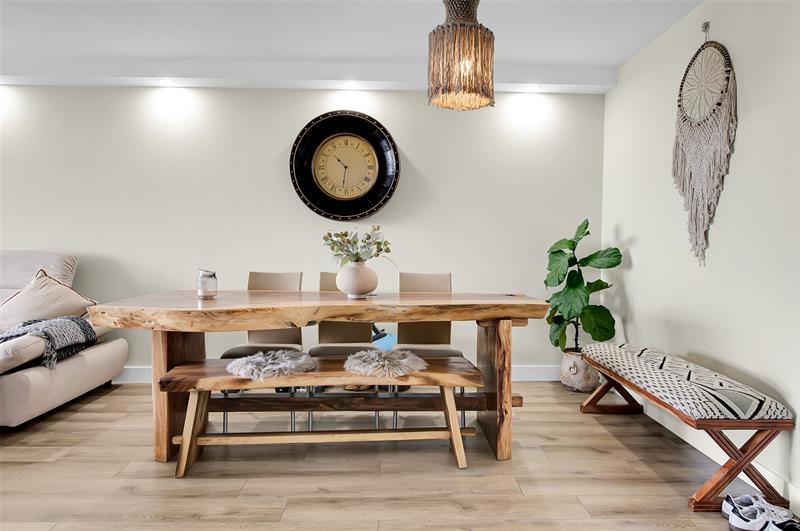 Image 6 of 42 For 600 Parkview Dr  1029