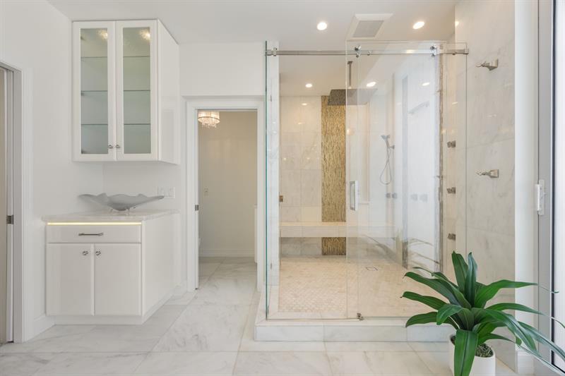 Image 18 of 33 For 111 8th Ave  Ph-1701