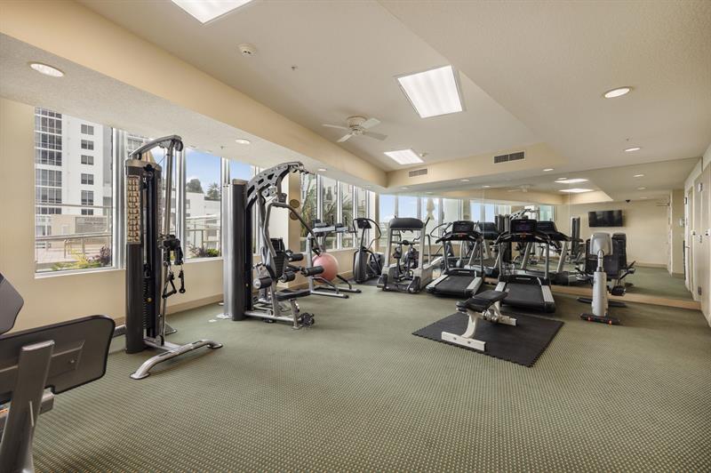 Image 28 of 33 For 111 8th Ave  Ph-1701