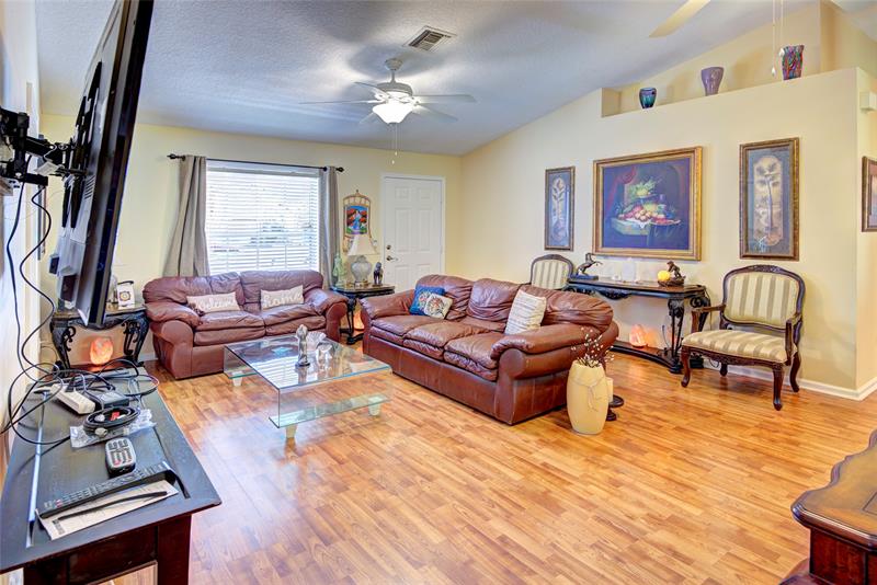 Image 9 of 25 For 114 Sand Pine Way